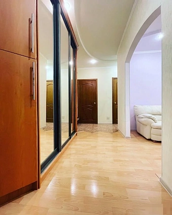80 м², 3-комнатная квартира