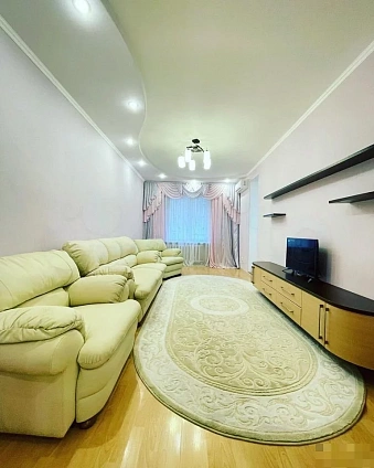 80 м², 3-комнатная квартира