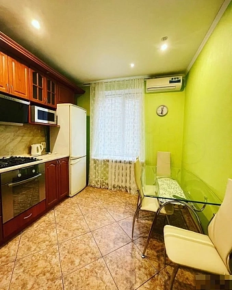 80 м², 3-комнатная квартира